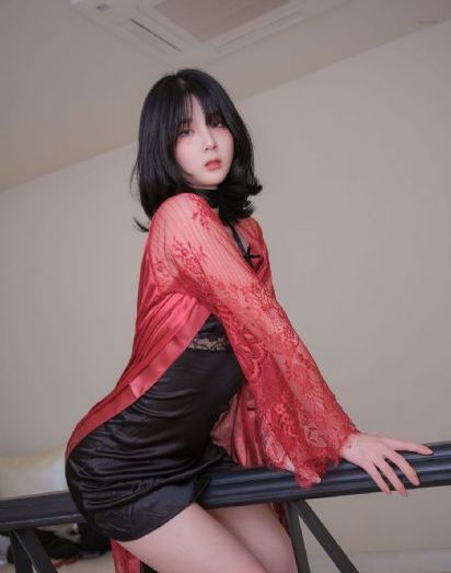 地狱男爵扭曲人_中文字幕在线观看