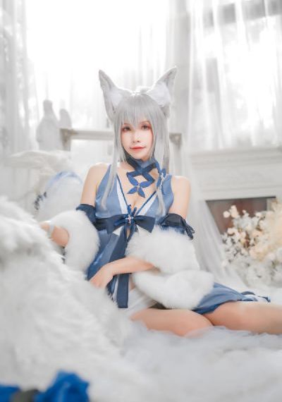 操白丝美女_DVD电影完整版在线观看