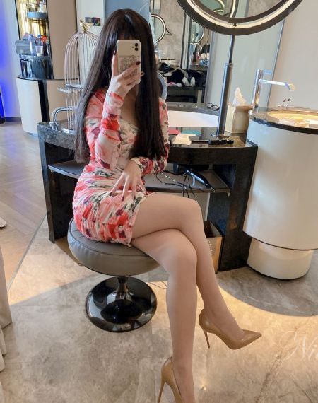 善良的妈妈贪图父亲的女人_BD英语在线视频播放