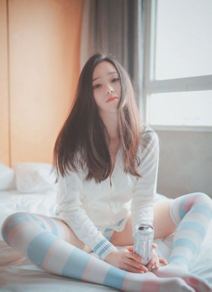 吃岳让我吃她奶_蓝光高清视频播放