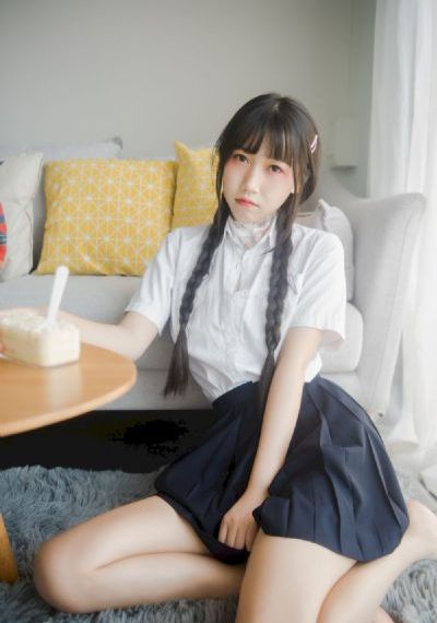 女生宿舍2李采潭_国产剧在线播放观看