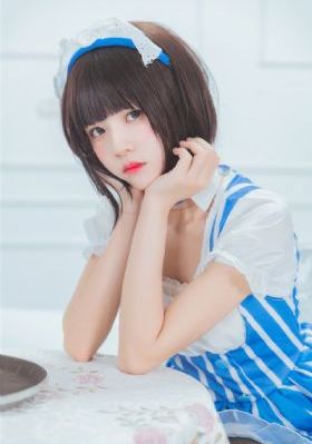两个上面一个吃下边电影_720免费观看韩国
